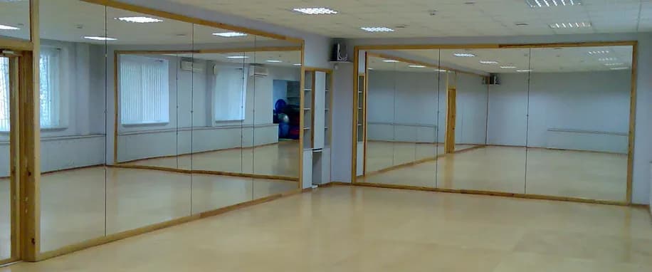 gallery slide