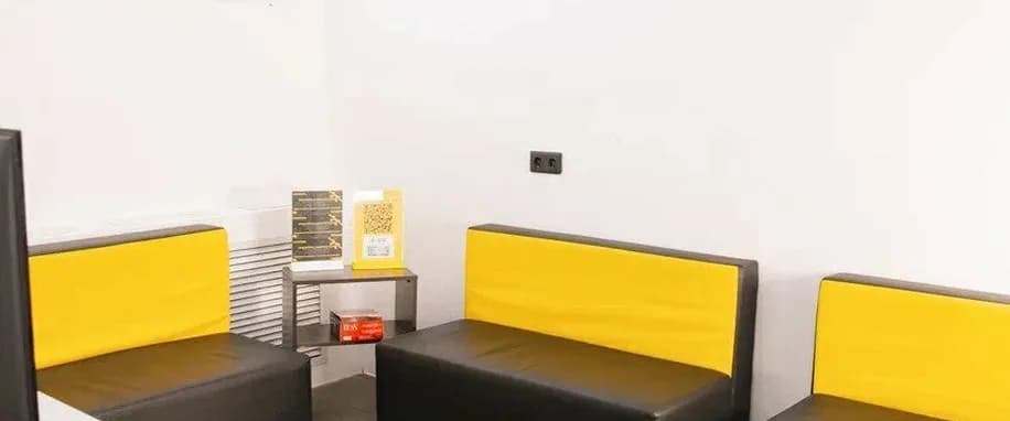 gallery slide