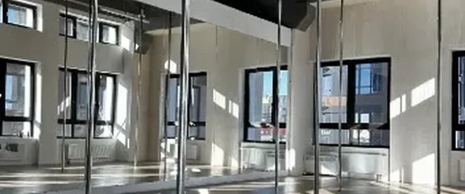 gallery slide